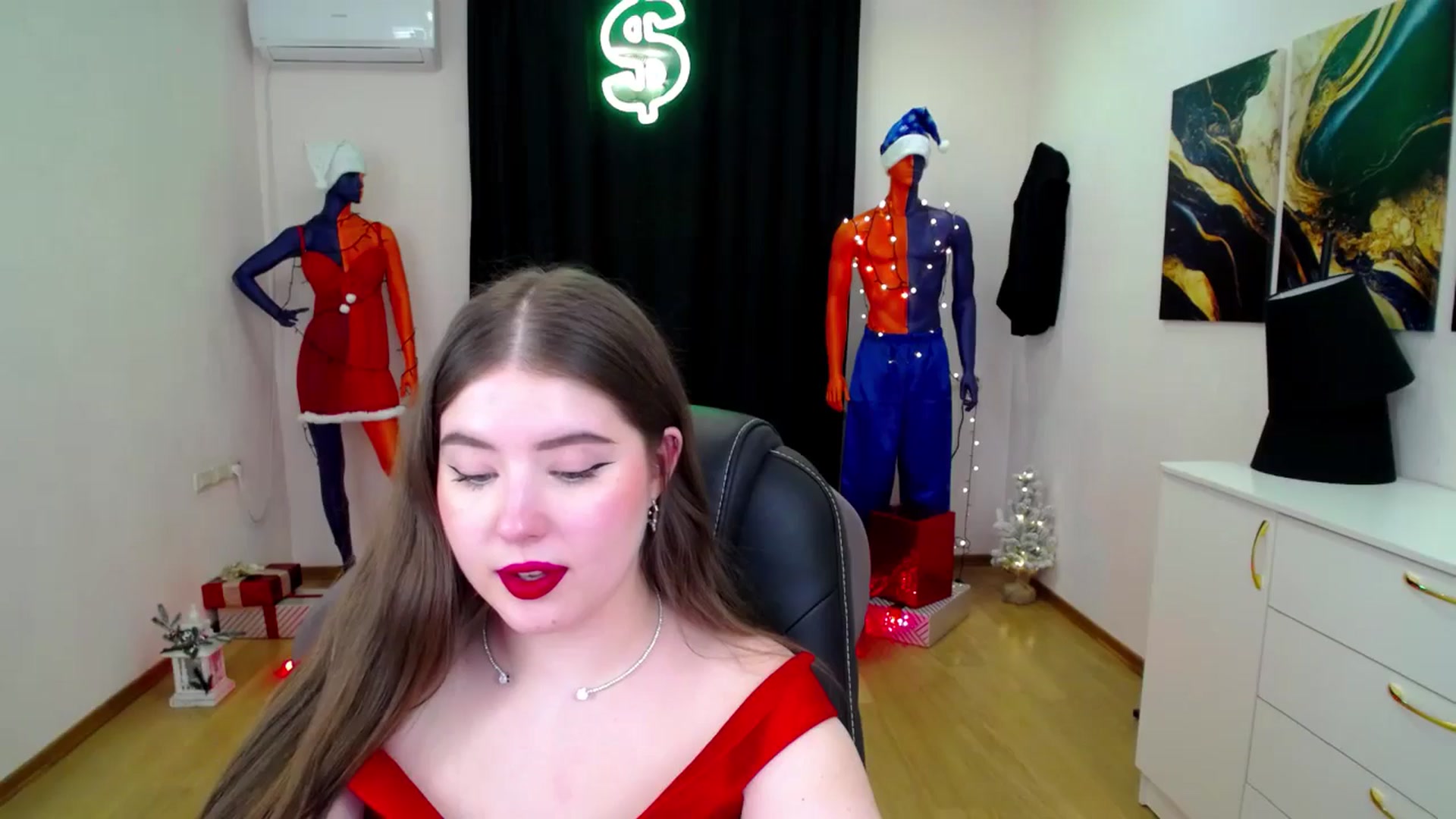 Gallery image thumbnail from AdmireMyEyes's myfreecams stream on, 12/24/2024, 07:46 image 13 of 20