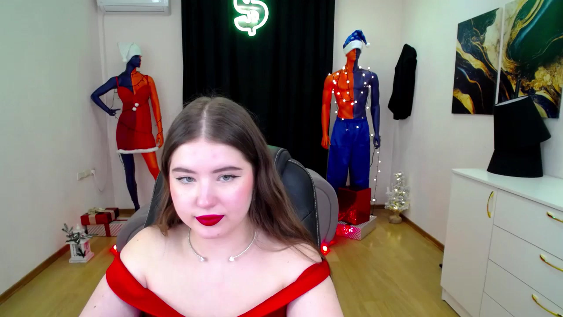 Gallery image thumbnail from AdmireMyEyes's myfreecams stream on, 12/24/2024, 08:44 image 14 of 20
