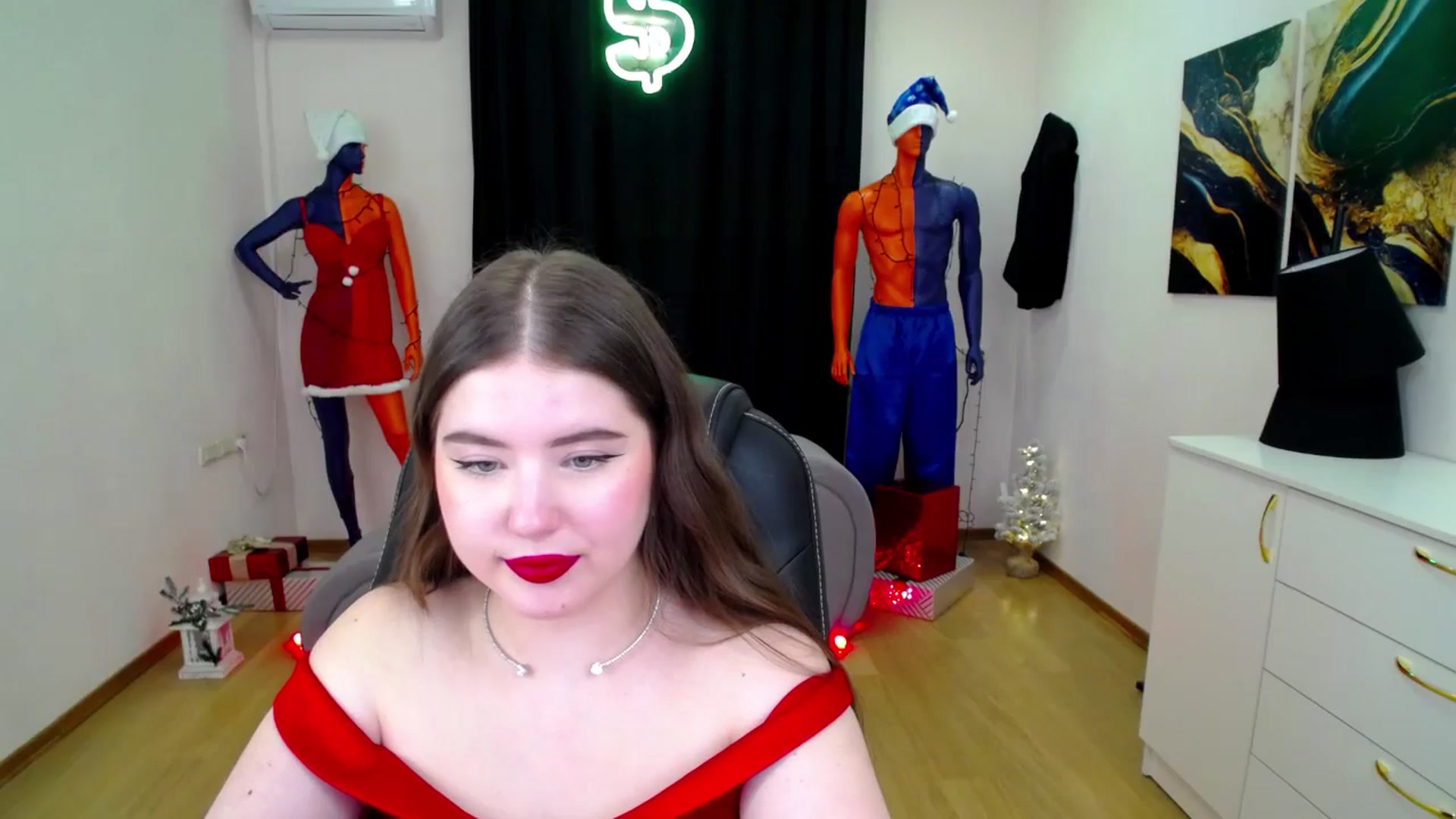 Gallery image thumbnail from AdmireMyEyes's myfreecams stream on, 12/24/2024, 08:44 image 12 of 20