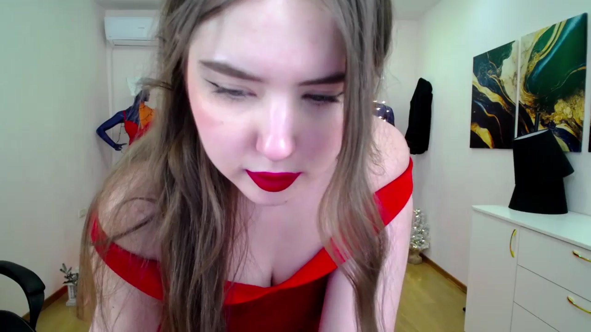Gallery image thumbnail from AdmireMyEyes's myfreecams stream on, 12/24/2024, 09:48 image 17 of 20