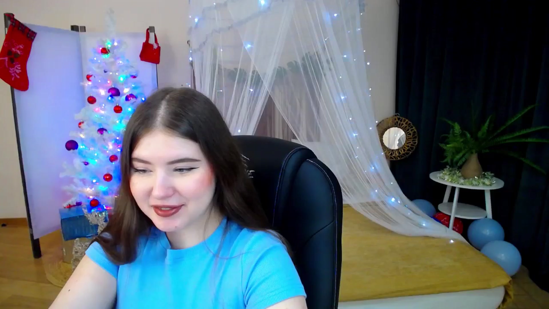 Gallery image thumbnail from AdmireMyEyes's myfreecams stream on, 12/26/2024, 20:56 image 2 of 20