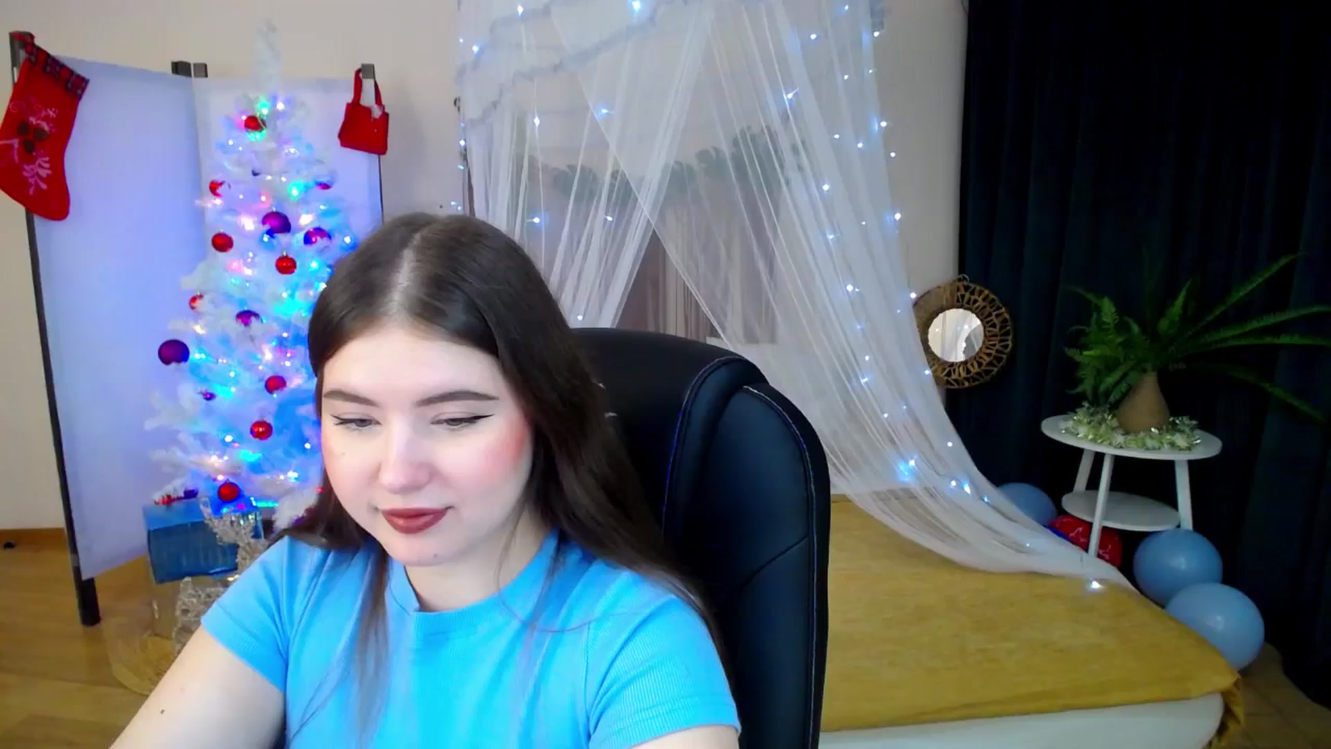Gallery image thumbnail from AdmireMyEyes's myfreecams stream on, 12/26/2024, 20:56 image 1 of 20