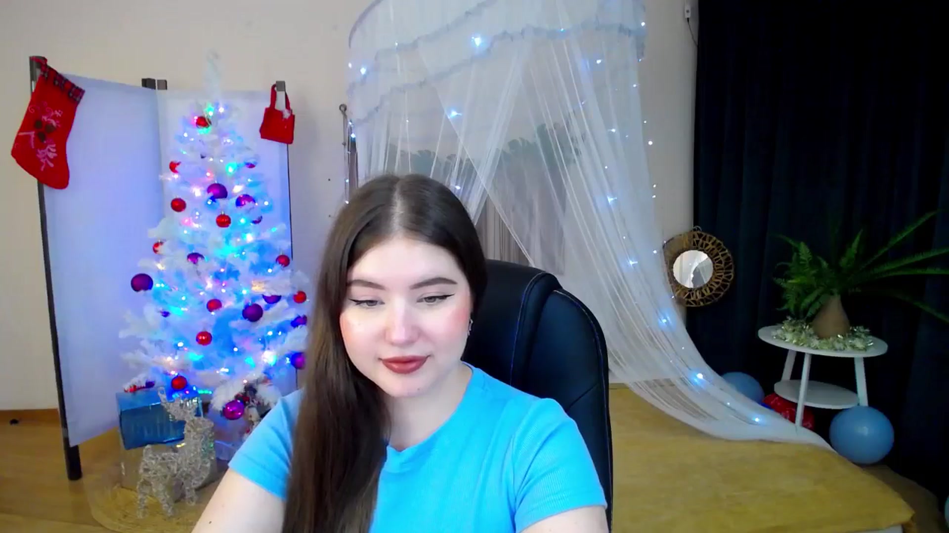 Gallery image thumbnail from AdmireMyEyes's myfreecams stream on, 12/26/2024, 21:47 image 9 of 20