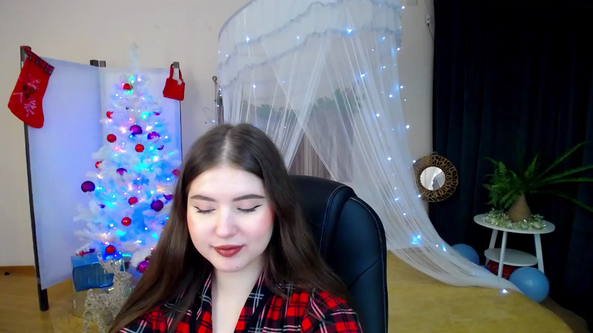 Gallery image thumbnail from AdmireMyEyes's myfreecams stream on, 12/26/2024, 22:25 image 20 of 20