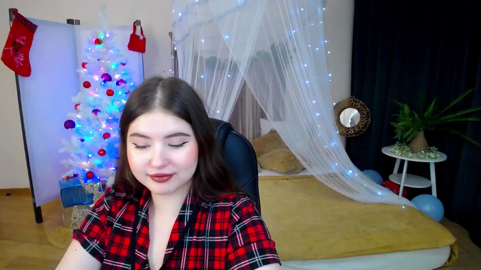 Gallery image thumbnail from AdmireMyEyes's myfreecams stream on, 12/26/2024, 22:59 image 6 of 20