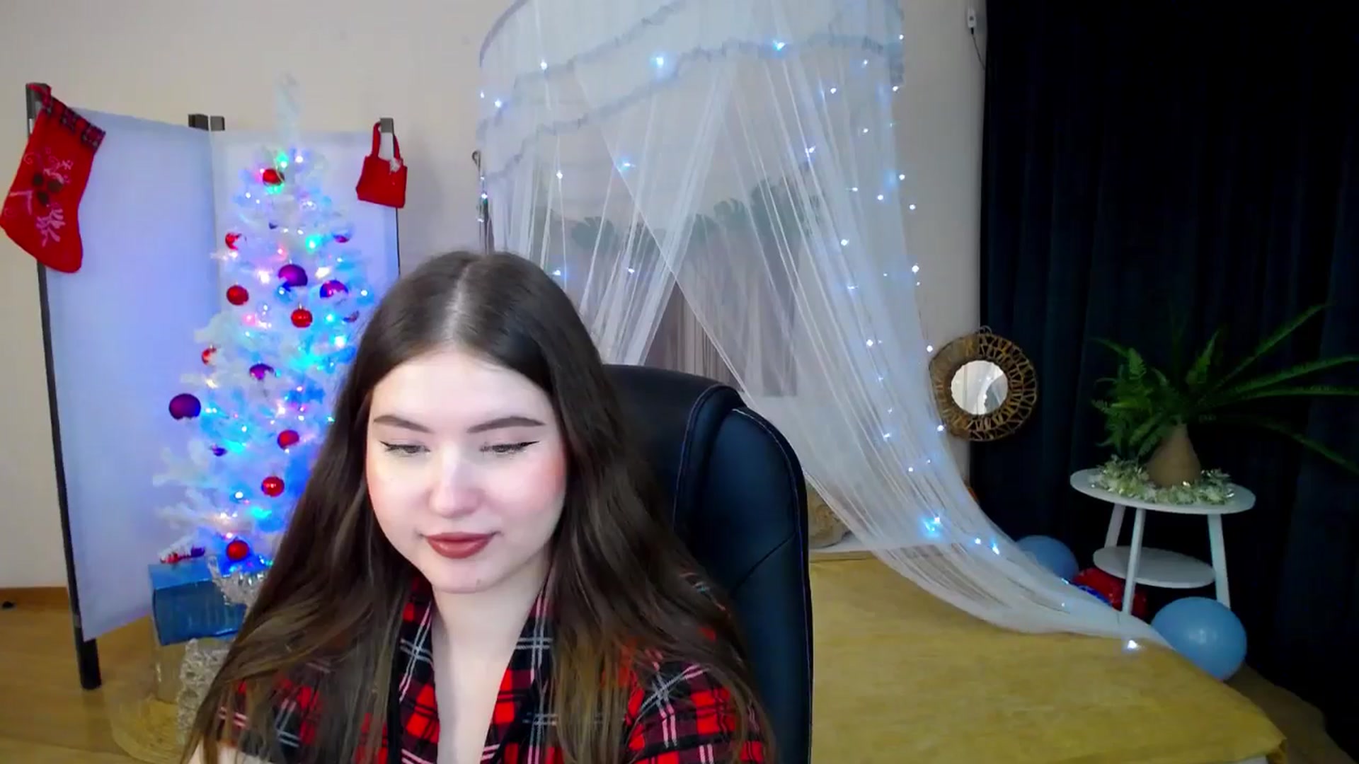 Gallery image thumbnail from AdmireMyEyes's myfreecams stream on, 12/26/2024, 23:48 image 20 of 20