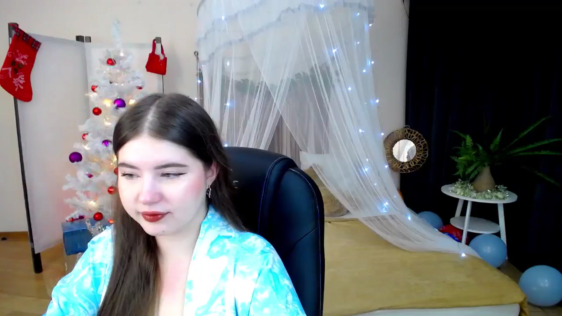 Gallery image thumbnail from AdmireMyEyes's myfreecams stream on, 12/27/2024, 18:36 image 7 of 20