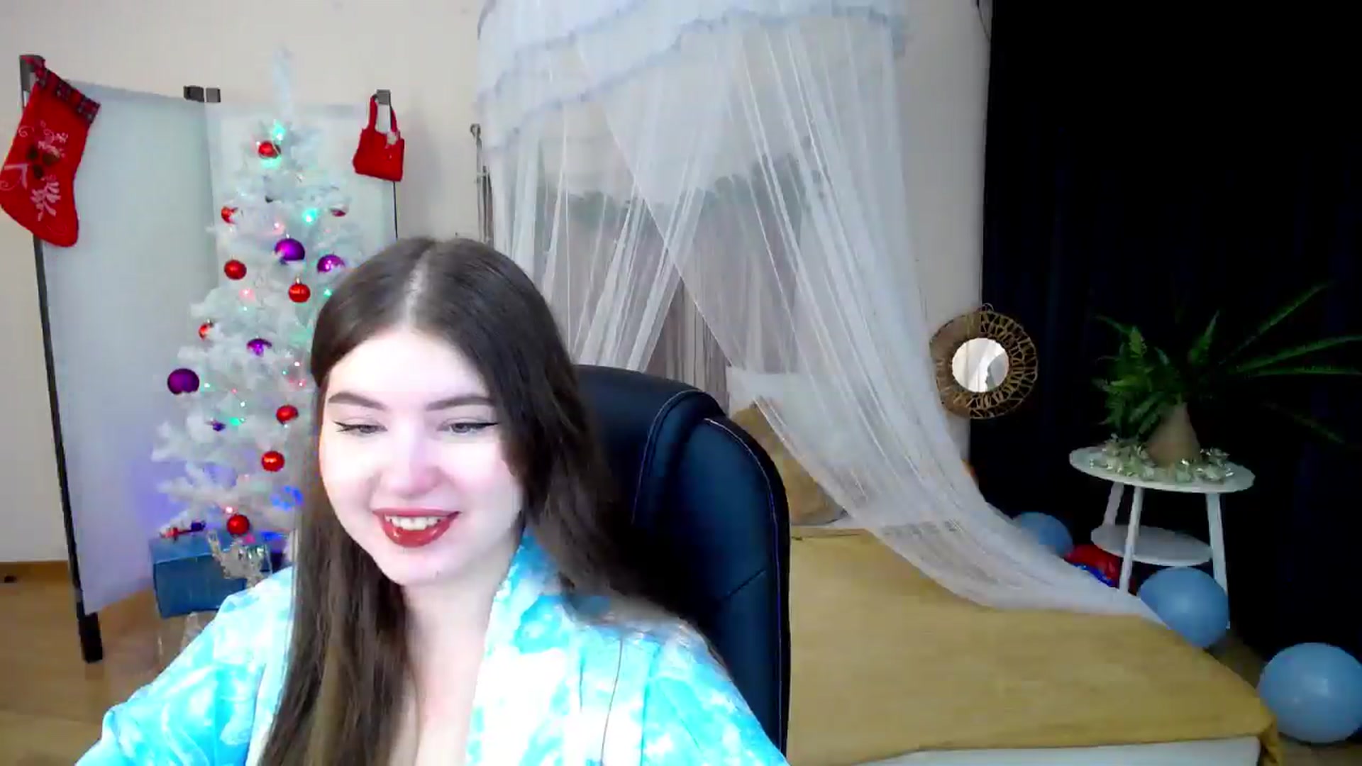 Gallery image thumbnail from AdmireMyEyes's myfreecams stream on, 12/27/2024, 18:36 image 15 of 20