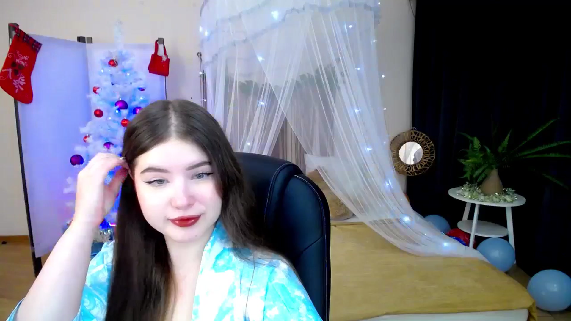 Gallery image thumbnail from AdmireMyEyes's myfreecams stream on, 12/27/2024, 18:36 image 17 of 20