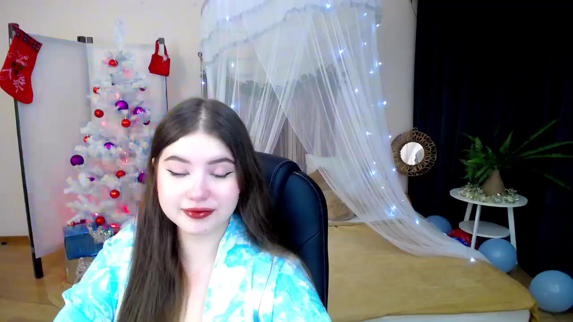 Gallery image thumbnail from AdmireMyEyes's myfreecams stream on, 12/27/2024, 18:36 image 13 of 20