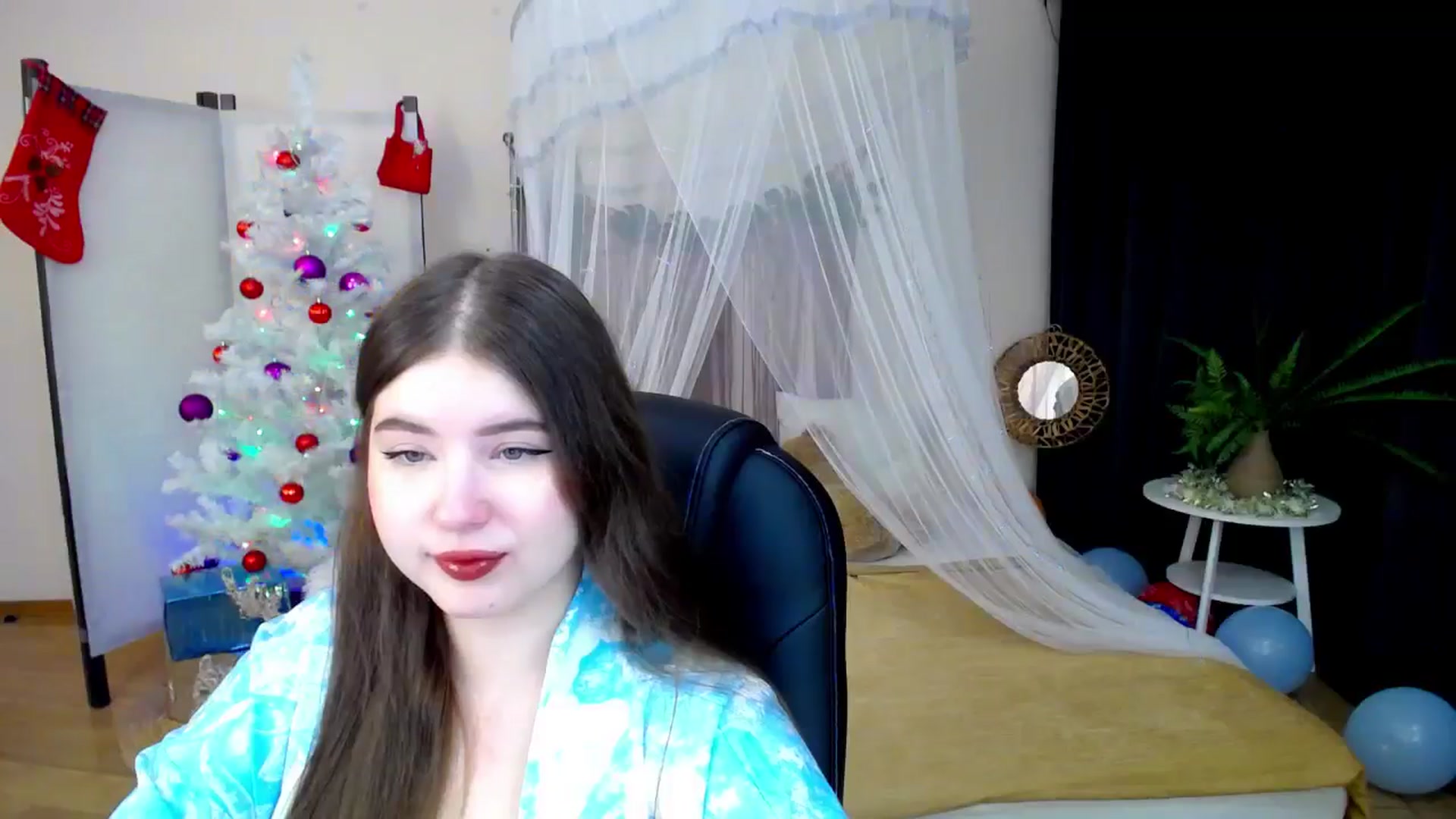 Gallery image thumbnail from AdmireMyEyes's myfreecams stream on, 12/27/2024, 18:36 image 16 of 20
