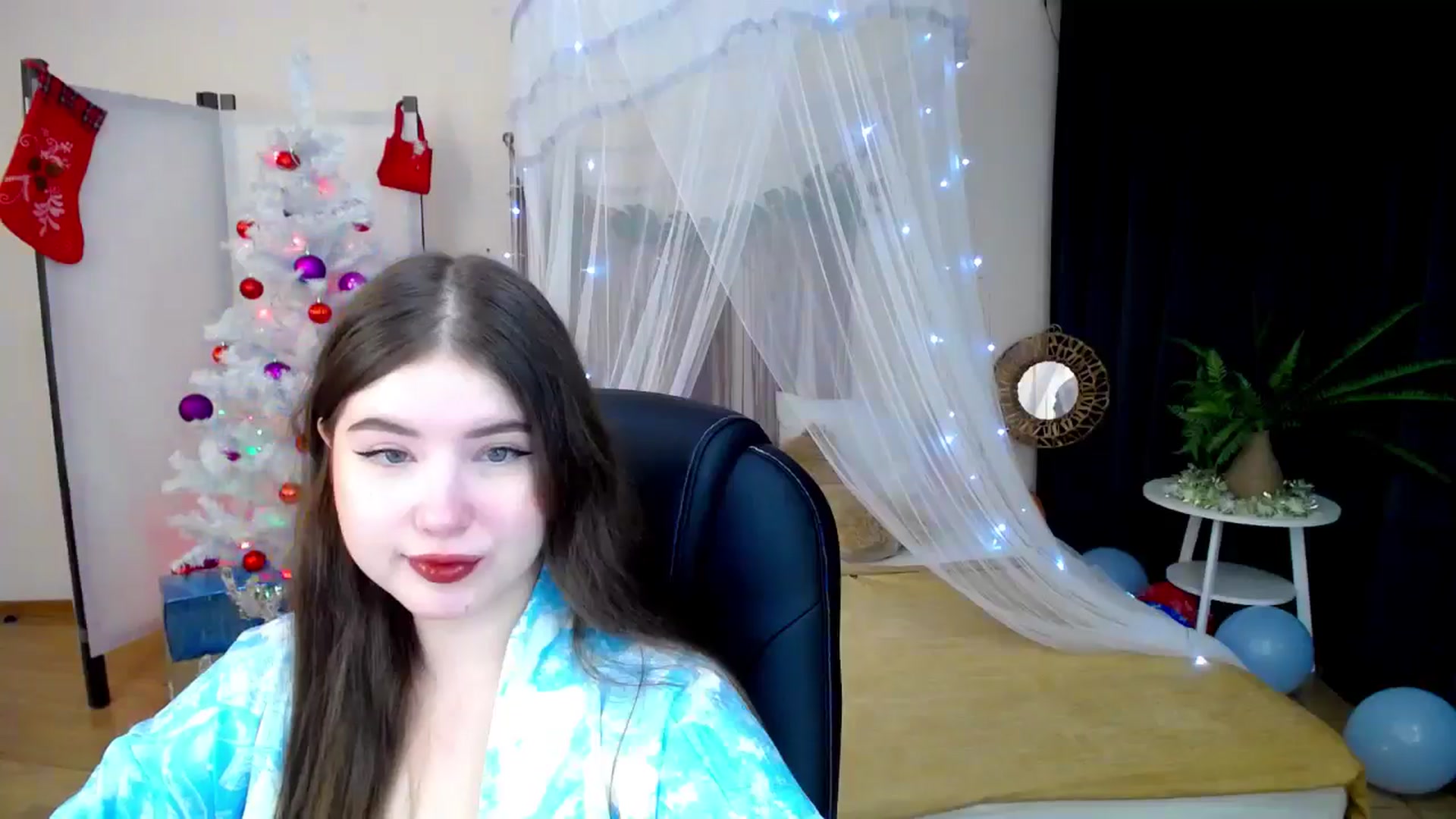 Gallery image thumbnail from AdmireMyEyes's myfreecams stream on, 12/27/2024, 18:36 image 18 of 20