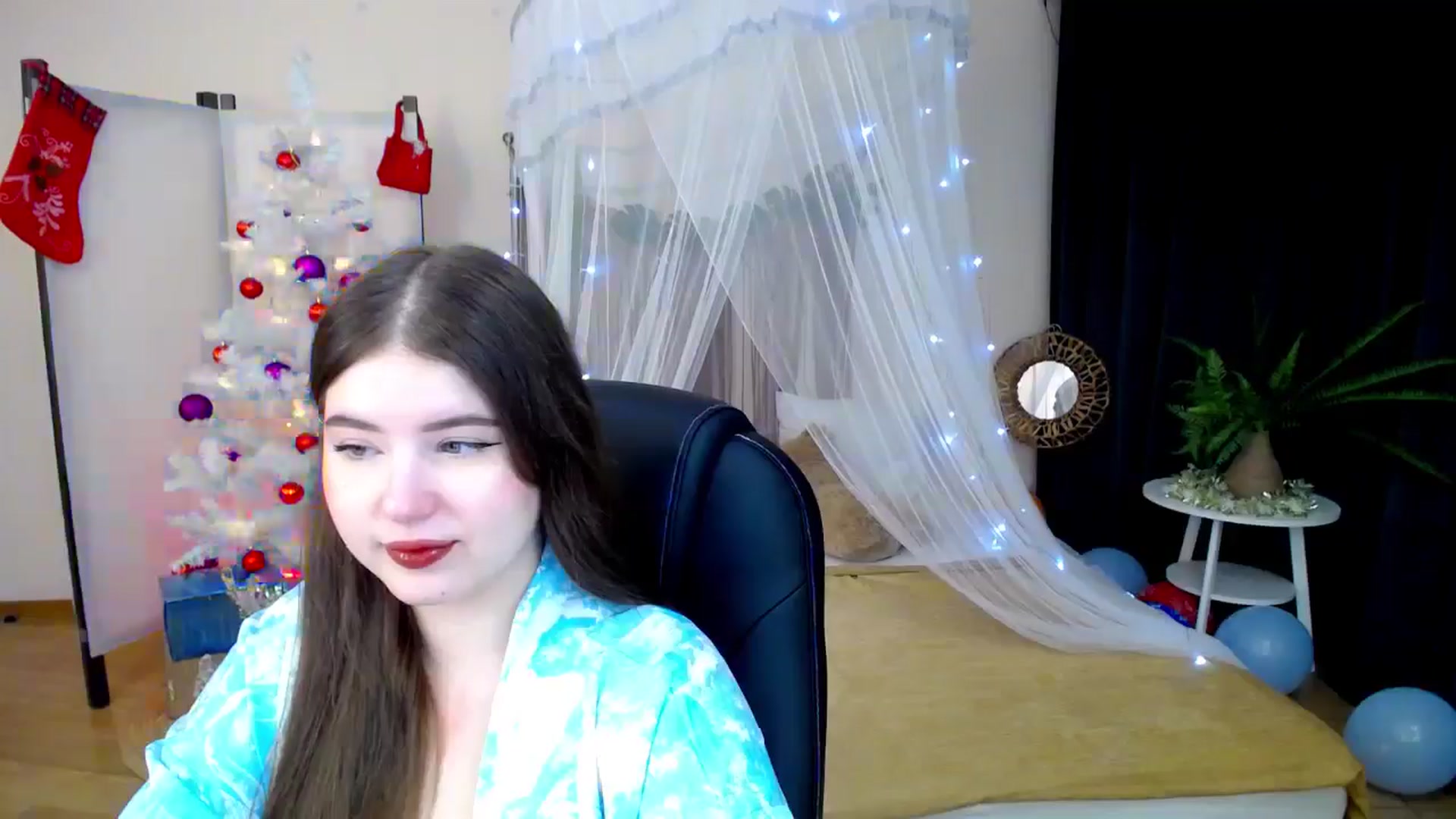 Gallery image thumbnail from AdmireMyEyes's myfreecams stream on, 12/27/2024, 18:36 image 12 of 20