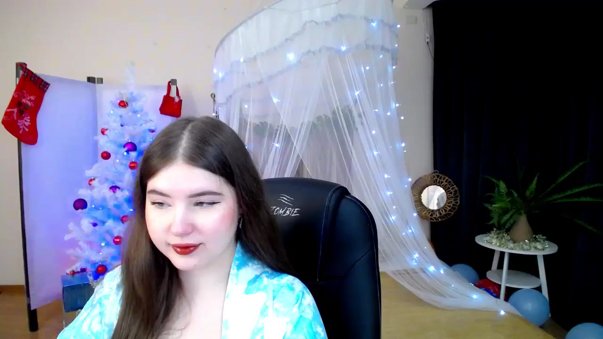 Gallery image thumbnail from AdmireMyEyes's myfreecams stream on, 12/27/2024, 19:25 image 15 of 20