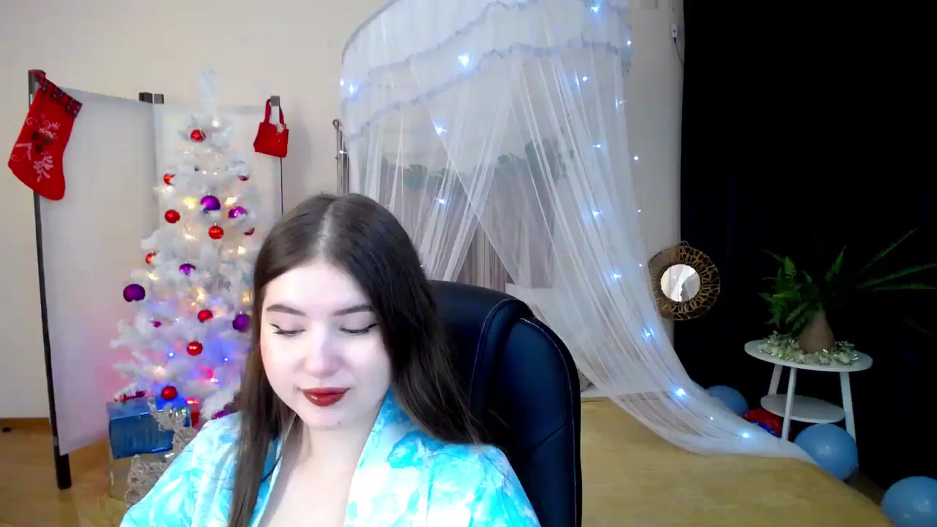 Gallery image thumbnail from AdmireMyEyes's myfreecams stream on, 12/27/2024, 21:46 image 15 of 20