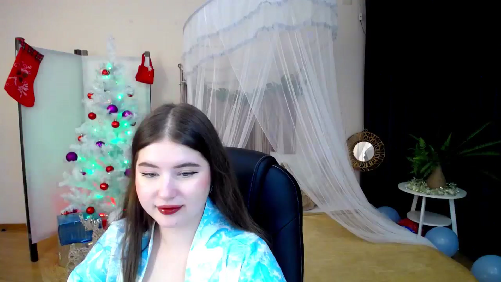 Gallery image thumbnail from AdmireMyEyes's myfreecams stream on, 12/27/2024, 21:46 image 13 of 20