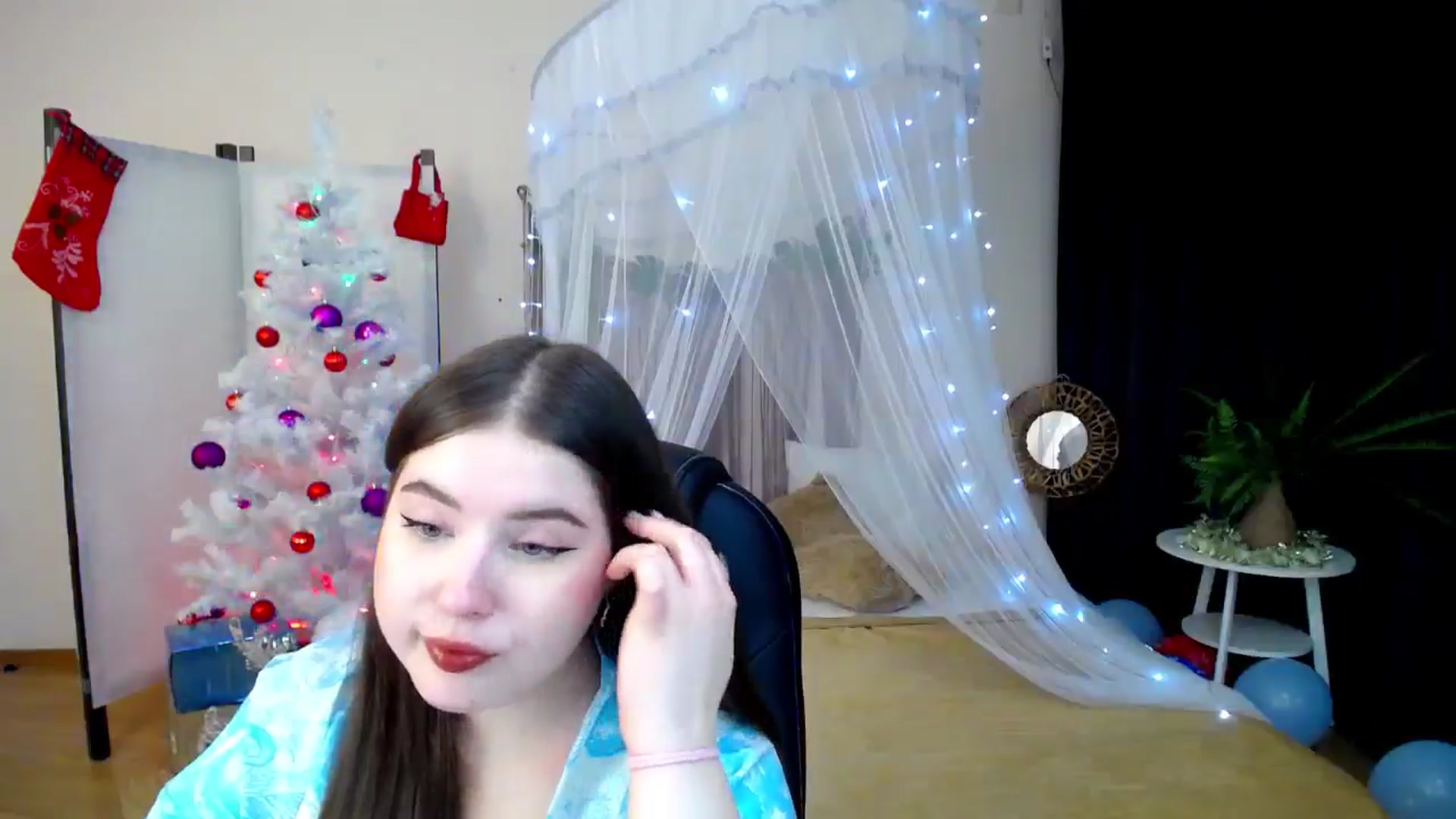 Gallery image thumbnail from AdmireMyEyes's myfreecams stream on, 12/27/2024, 22:29 image 2 of 20