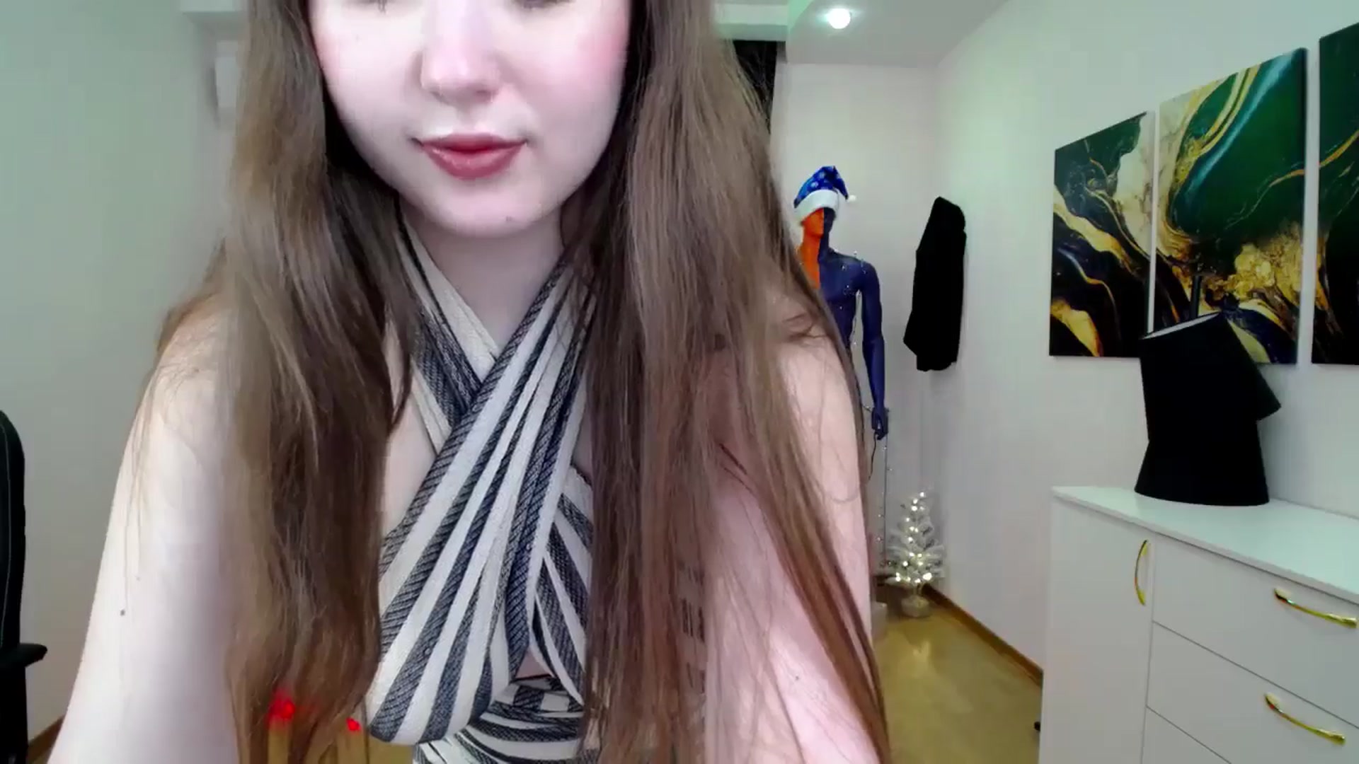 Gallery image thumbnail from AdmireMyEyes's myfreecams stream on, 12/28/2024, 19:47 image 6 of 20
