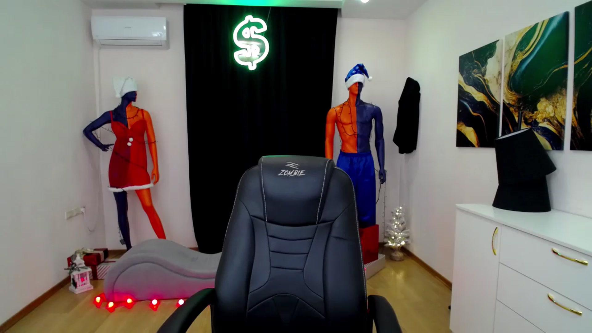 Gallery image thumbnail from AdmireMyEyes's myfreecams stream on, 12/28/2024, 21:10 image 18 of 20