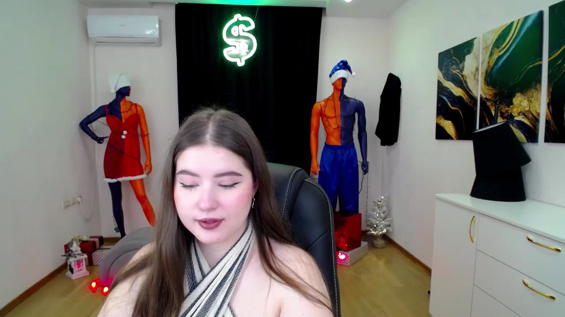 Gallery image thumbnail from AdmireMyEyes's myfreecams stream on, 12/28/2024, 21:10 image 4 of 20