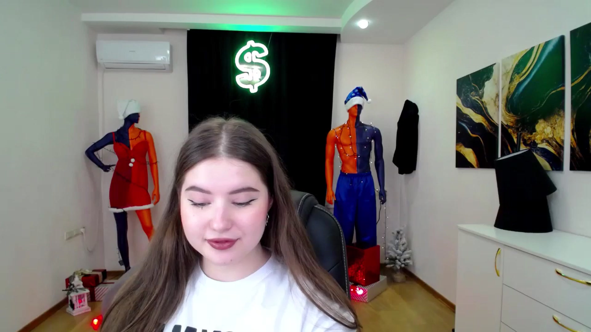 Gallery image thumbnail from AdmireMyEyes's myfreecams stream on, 12/28/2024, 23:04 image 20 of 20