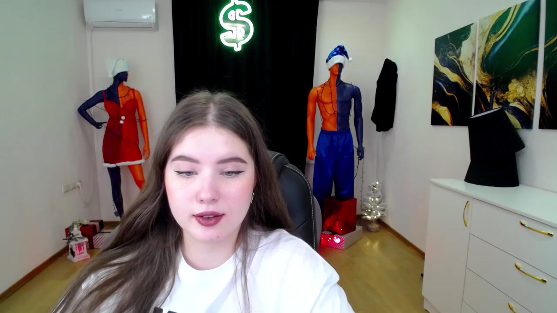 Gallery image thumbnail from AdmireMyEyes's myfreecams stream on, 12/28/2024, 23:04 image 2 of 20