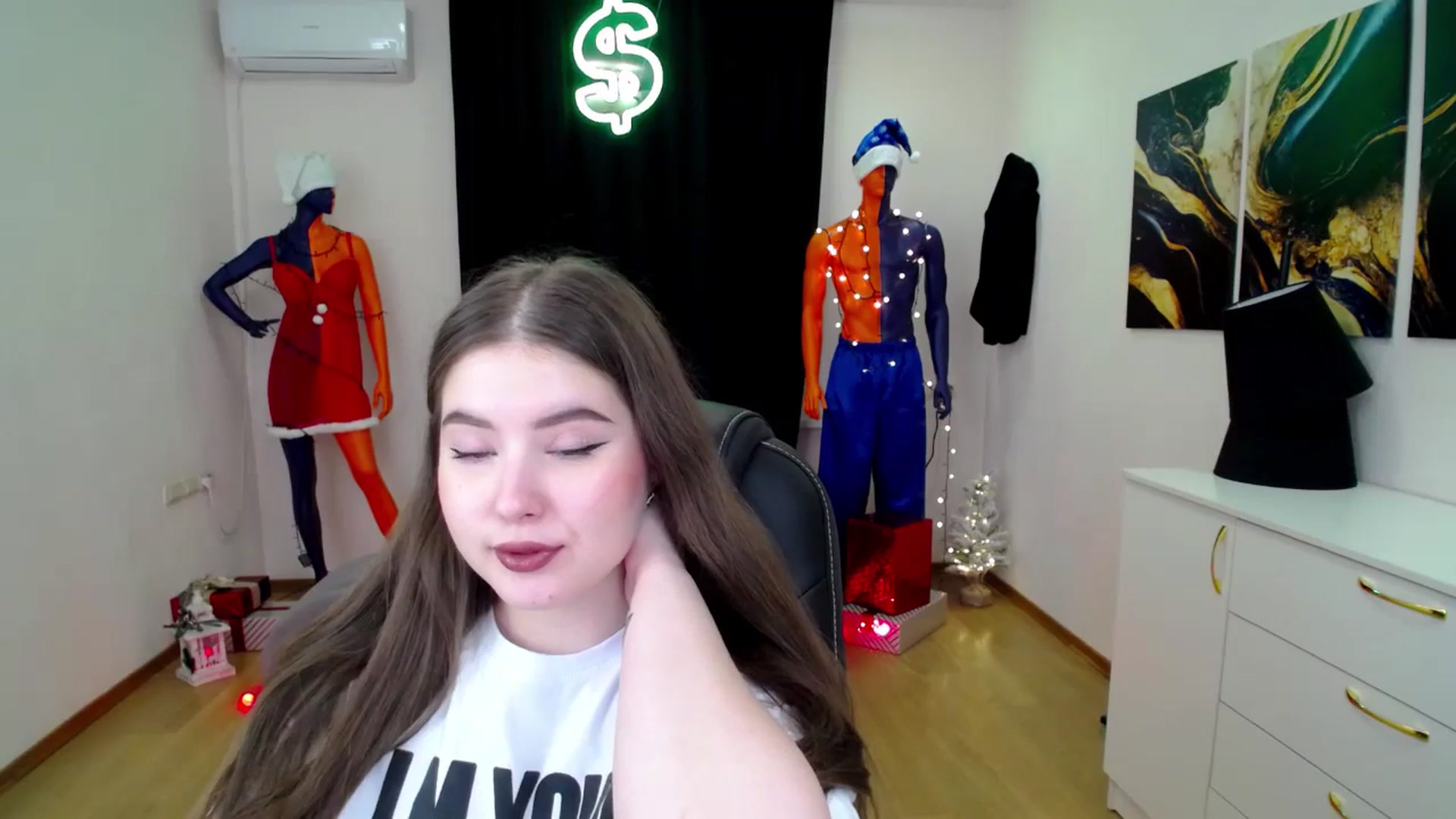 Gallery image thumbnail from AdmireMyEyes's myfreecams stream on, 12/28/2024, 23:04 image 6 of 20
