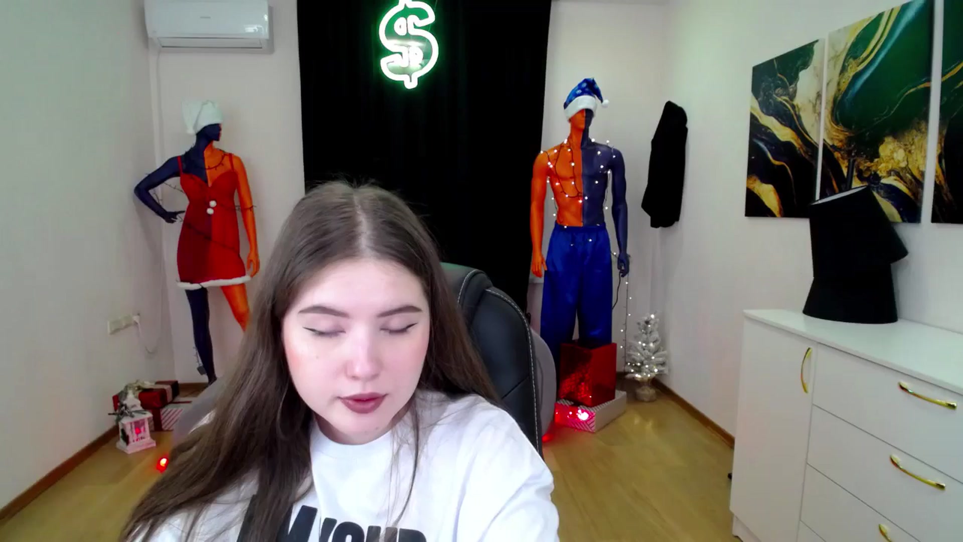 Gallery image thumbnail from AdmireMyEyes's myfreecams stream on, 12/28/2024, 23:04 image 1 of 20