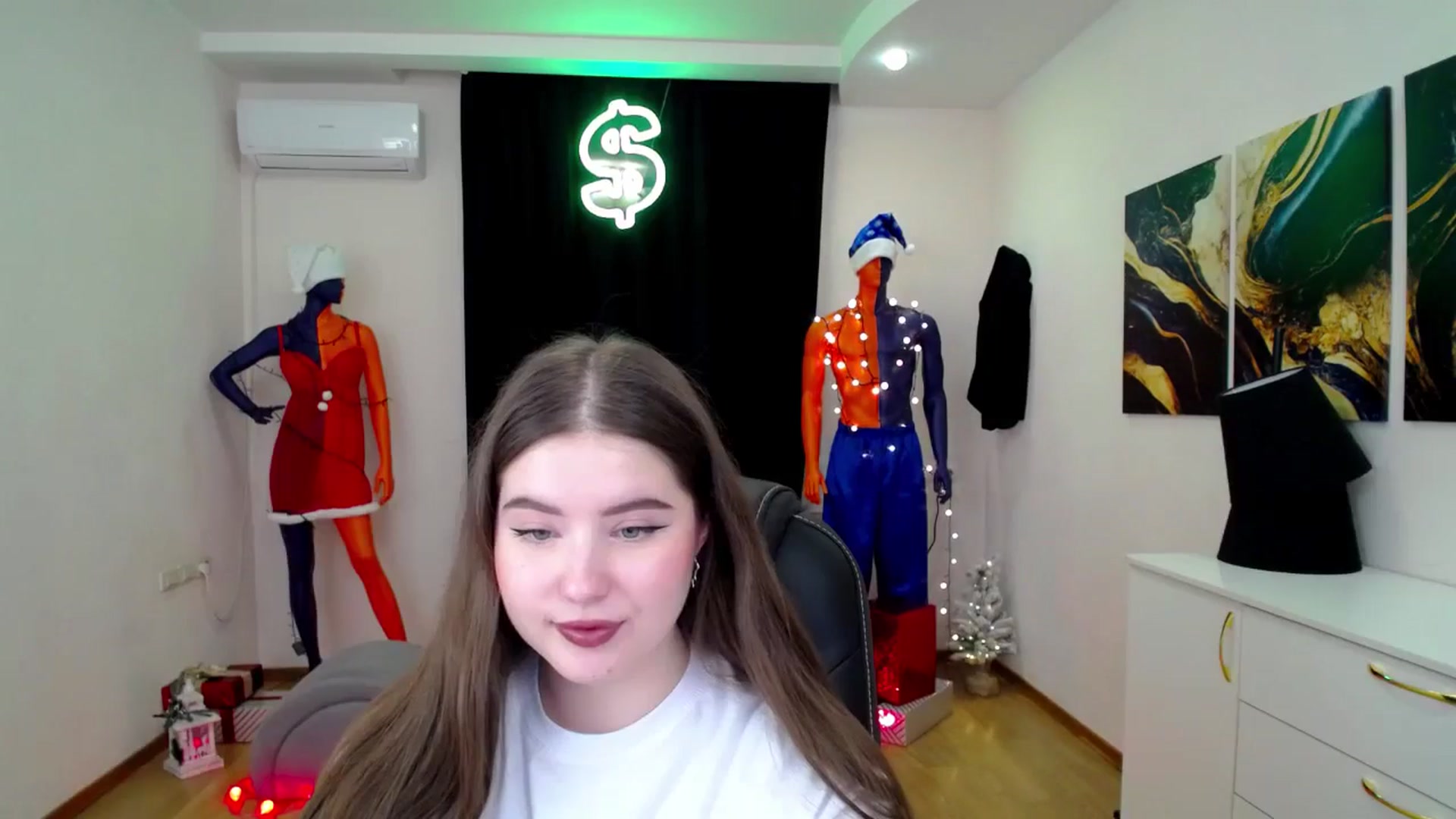 Gallery image thumbnail from AdmireMyEyes's myfreecams stream on, 12/28/2024, 23:04 image 19 of 20