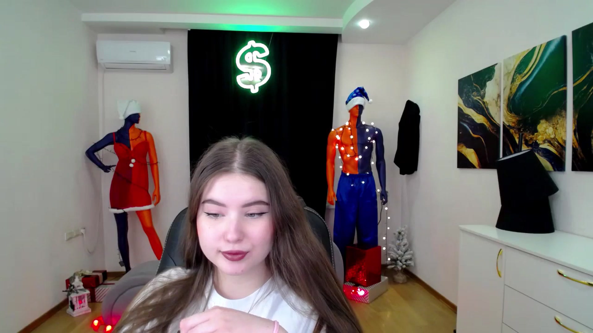 Gallery image thumbnail from AdmireMyEyes's myfreecams stream on, 12/28/2024, 23:04 image 11 of 20