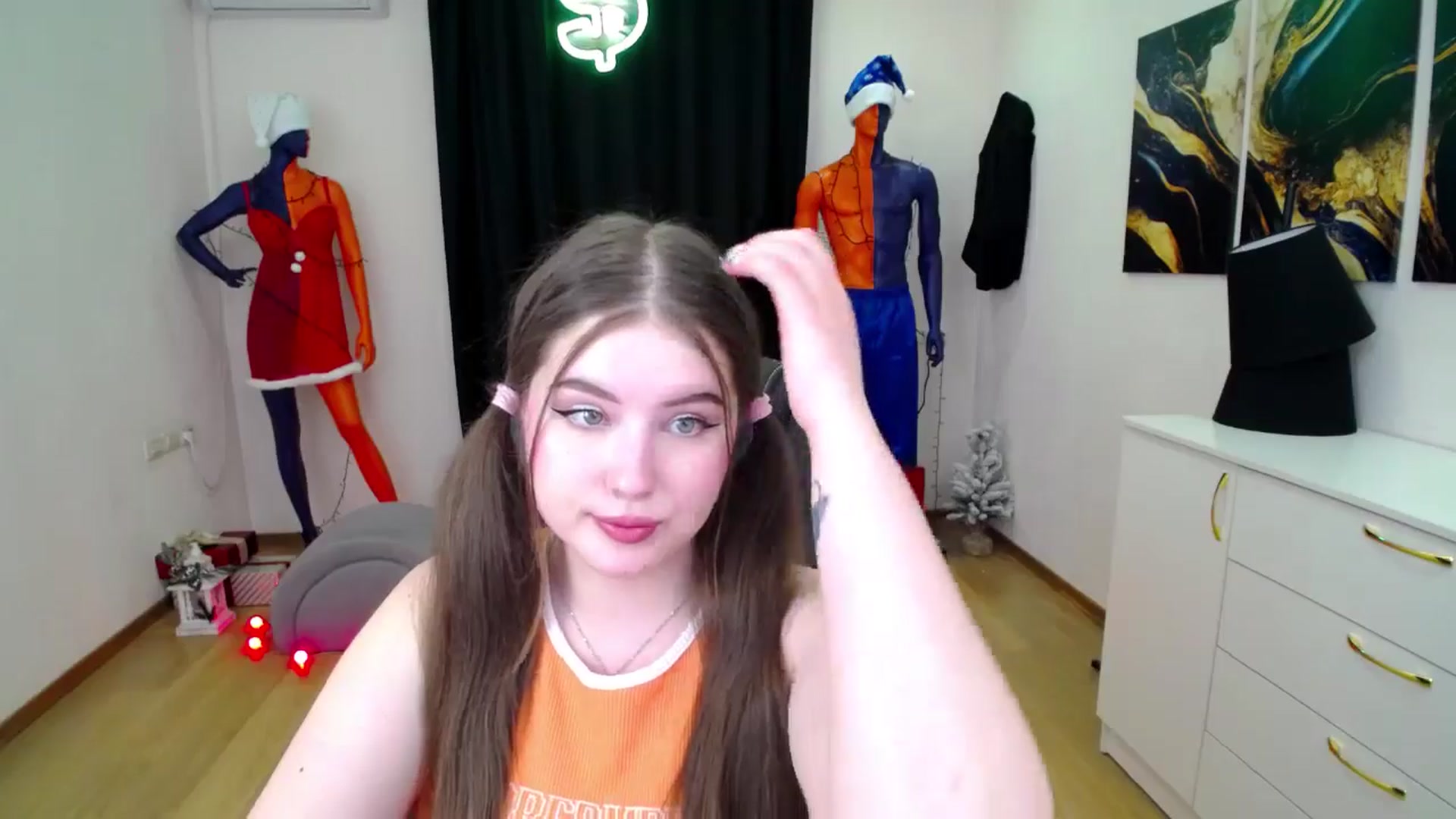 Gallery image thumbnail from AdmireMyEyes's myfreecams stream on, 12/30/2024, 08:31 image 7 of 20