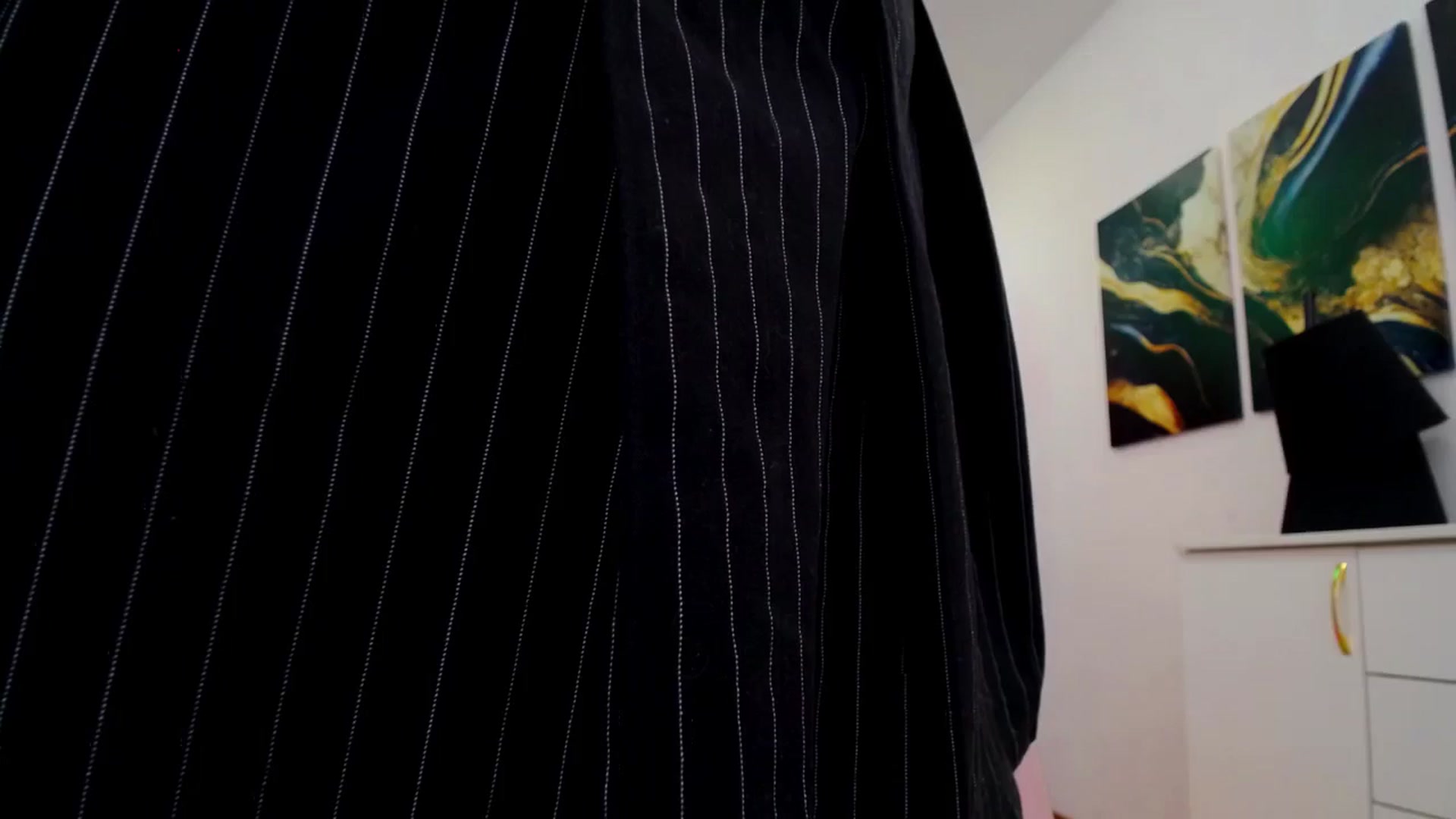 Gallery image thumbnail from AdmireMyEyes's myfreecams stream on, 12/30/2024, 09:22 image 16 of 20