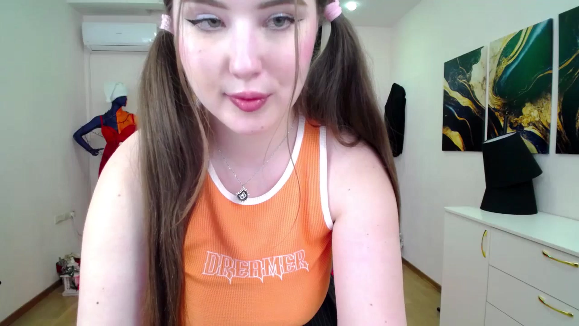 Gallery image thumbnail from AdmireMyEyes's myfreecams stream on, 12/30/2024, 09:22 image 14 of 20