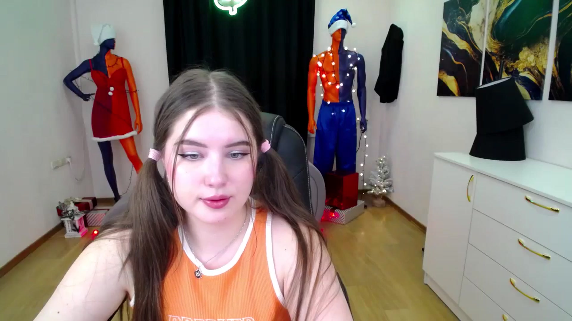 Gallery image thumbnail from AdmireMyEyes's myfreecams stream on, 12/30/2024, 09:22 image 20 of 20