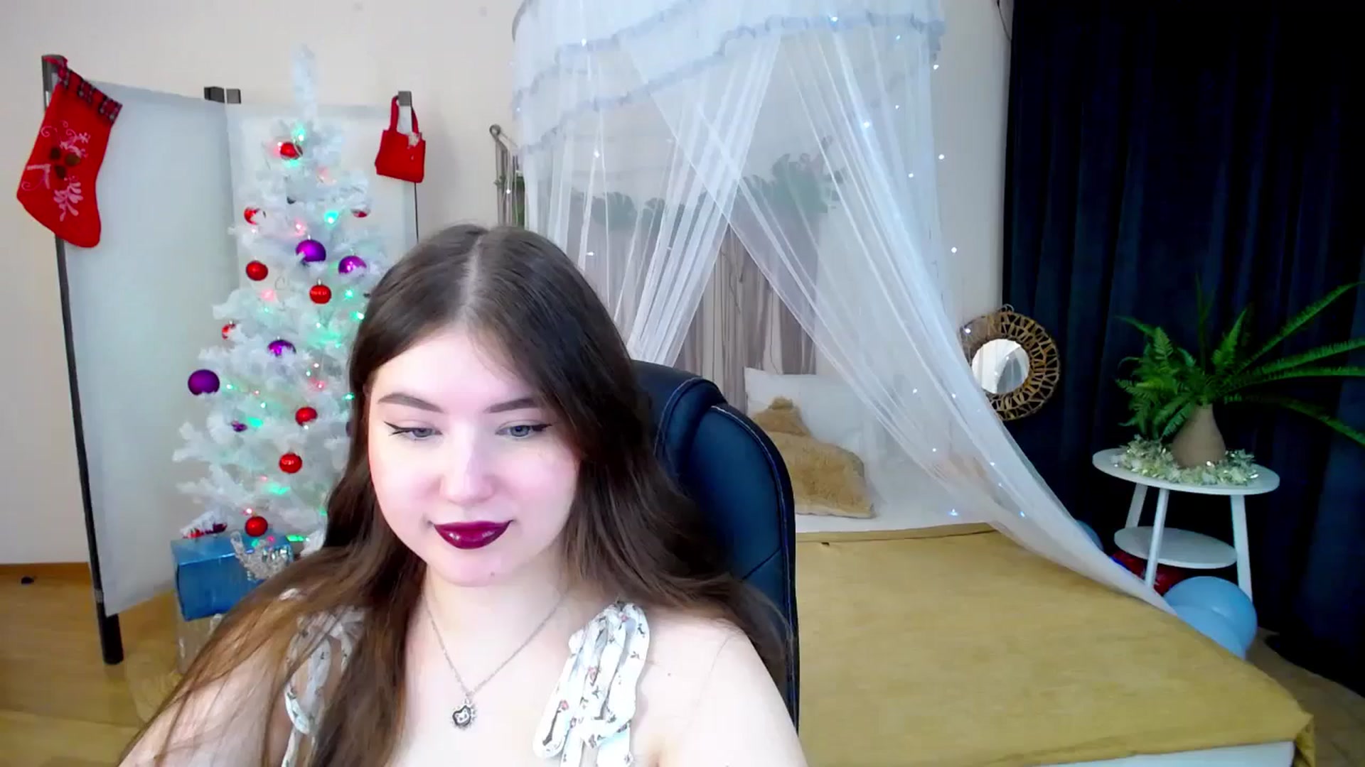 Gallery image thumbnail from AdmireMyEyes's myfreecams stream on, 12/31/2024, 05:28 image 19 of 20