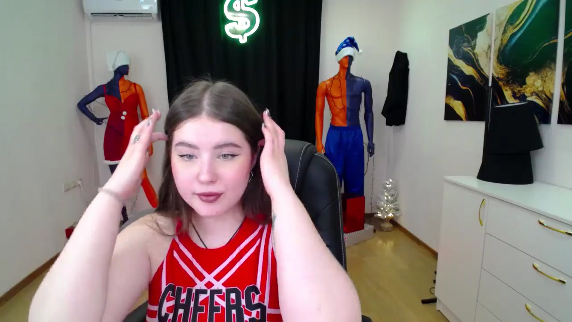 Gallery image thumbnail from AdmireMyEyes's myfreecams stream on, 01/16/2025, 07:47 image 20 of 20