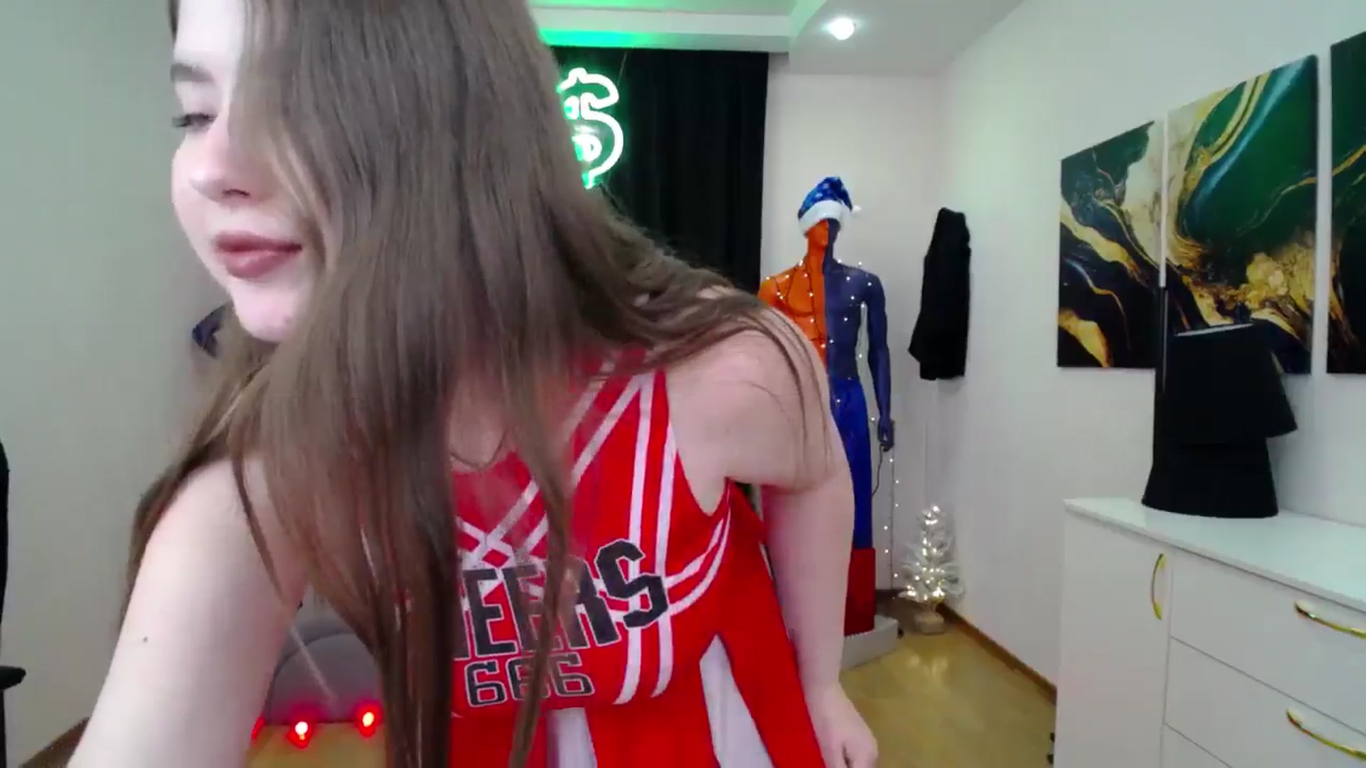 Gallery image thumbnail from AdmireMyEyes's myfreecams stream on, 01/16/2025, 07:47 image 14 of 20