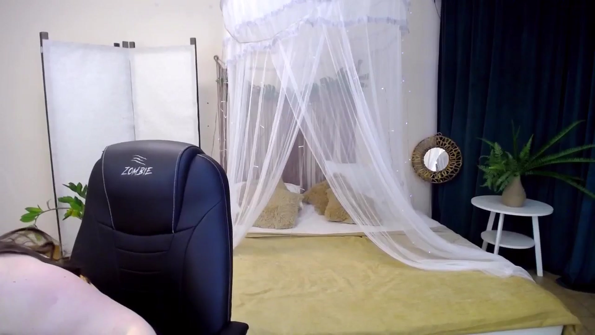 Gallery image thumbnail from AdmireMyEyes's myfreecams stream on, 01/17/2025, 08:45 image 20 of 20