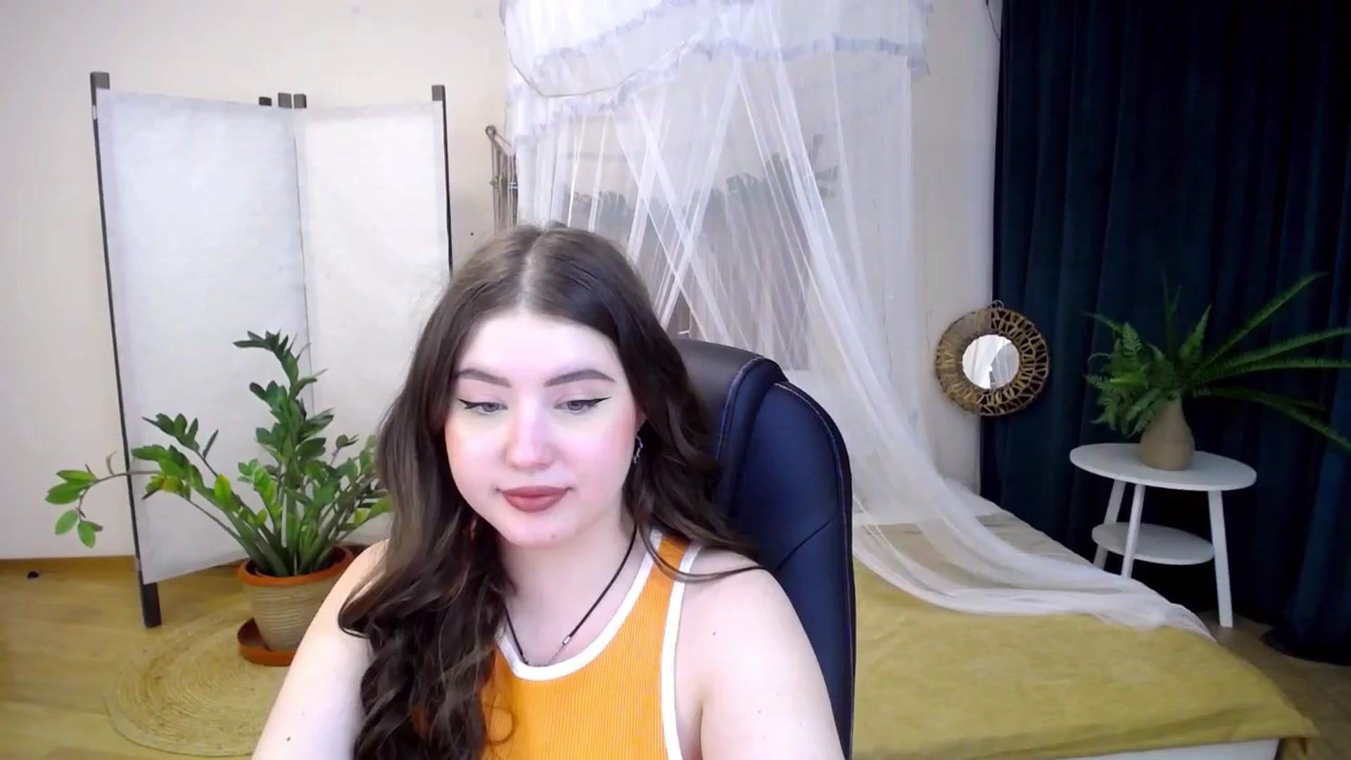 Gallery image thumbnail from AdmireMyEyes's myfreecams stream on, 01/17/2025, 08:45 image 7 of 20