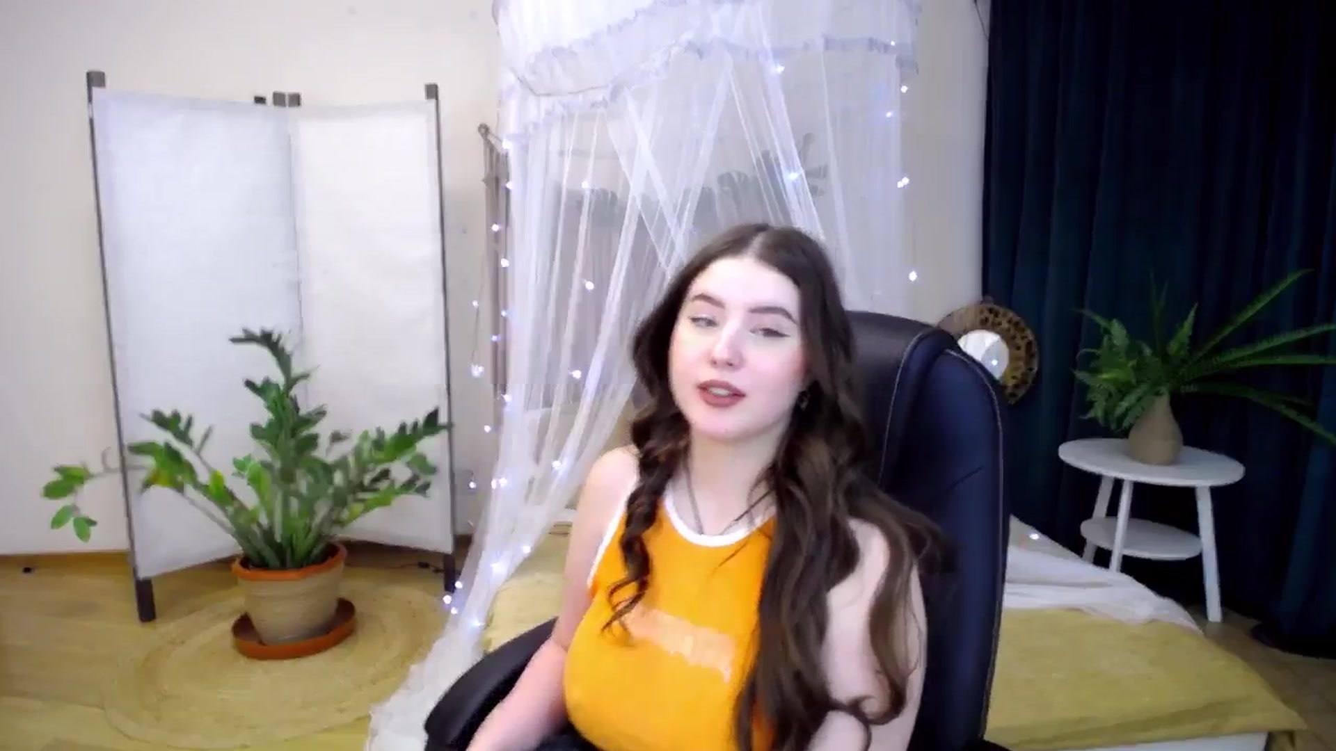 Gallery image thumbnail from AdmireMyEyes's myfreecams stream on, 01/17/2025, 08:45 image 19 of 20