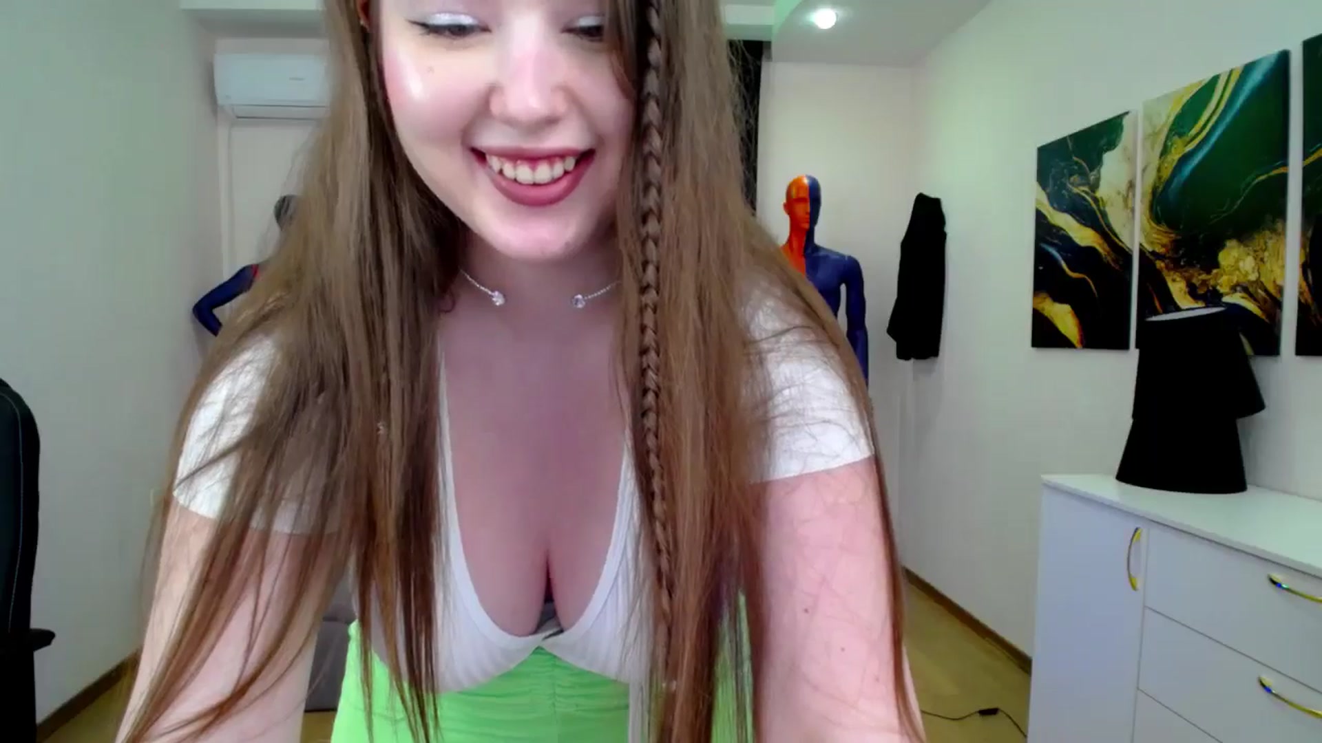 Gallery image thumbnail from AdmireMyEyes's myfreecams stream on, 01/18/2025, 19:44 image 12 of 20
