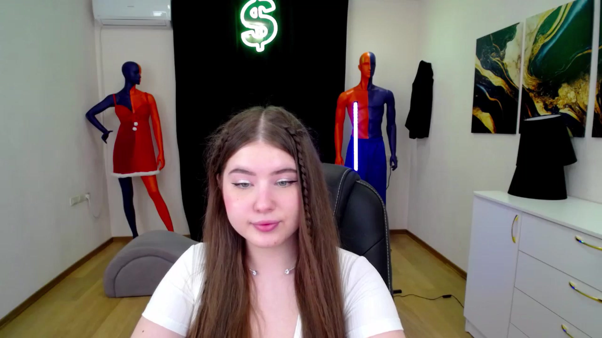 Gallery image thumbnail from AdmireMyEyes's myfreecams stream on, 01/18/2025, 19:44 image 4 of 20
