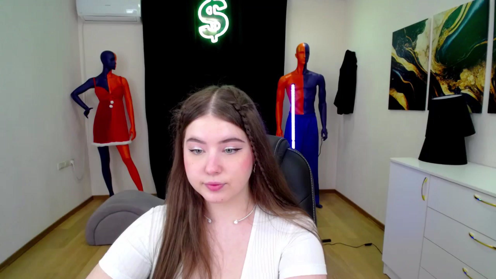 Gallery image thumbnail from AdmireMyEyes's myfreecams stream on, 01/18/2025, 19:44 image 1 of 20