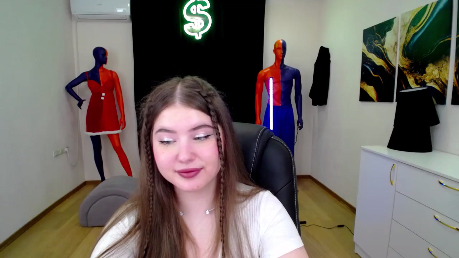 Gallery image thumbnail from AdmireMyEyes's myfreecams stream on, 01/18/2025, 19:44 image 11 of 20