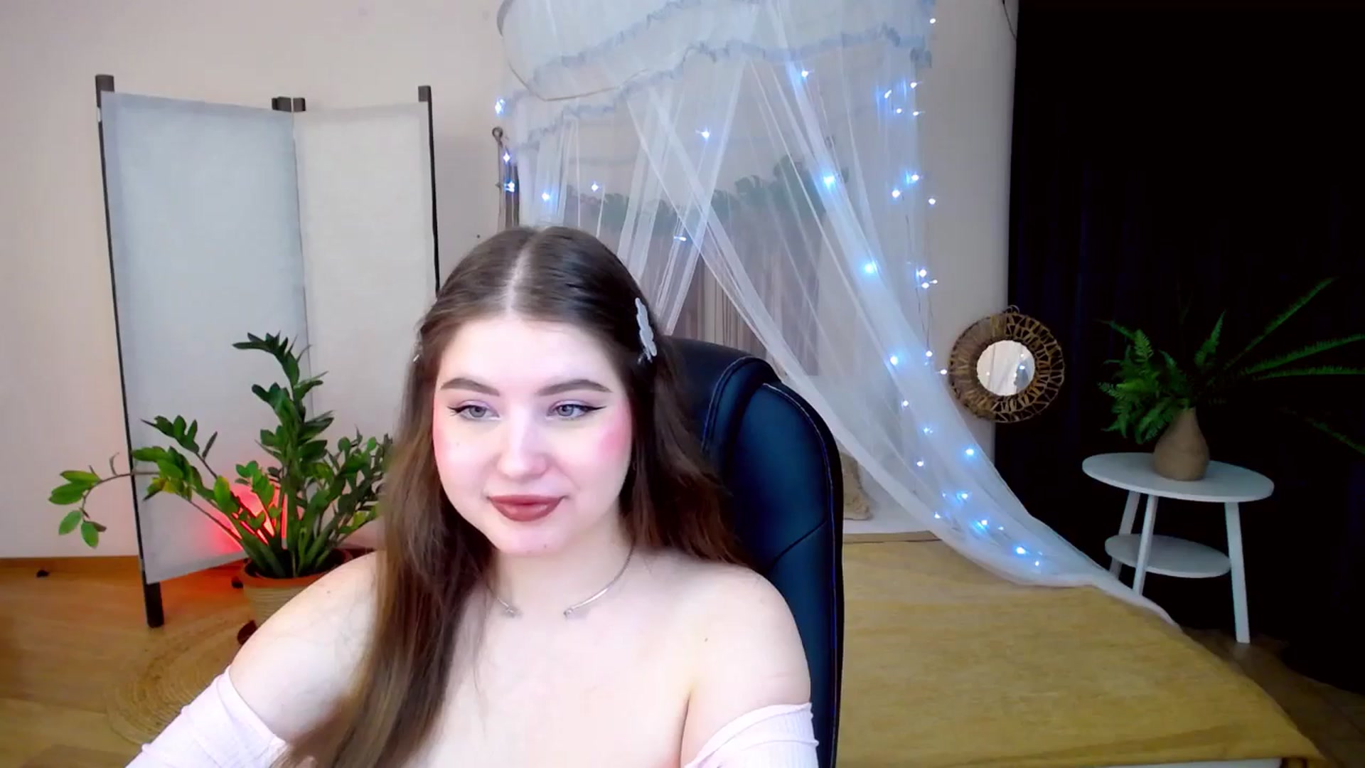 Gallery image thumbnail from AdmireMyEyes's myfreecams stream on, 01/19/2025, 19:50 image 3 of 20