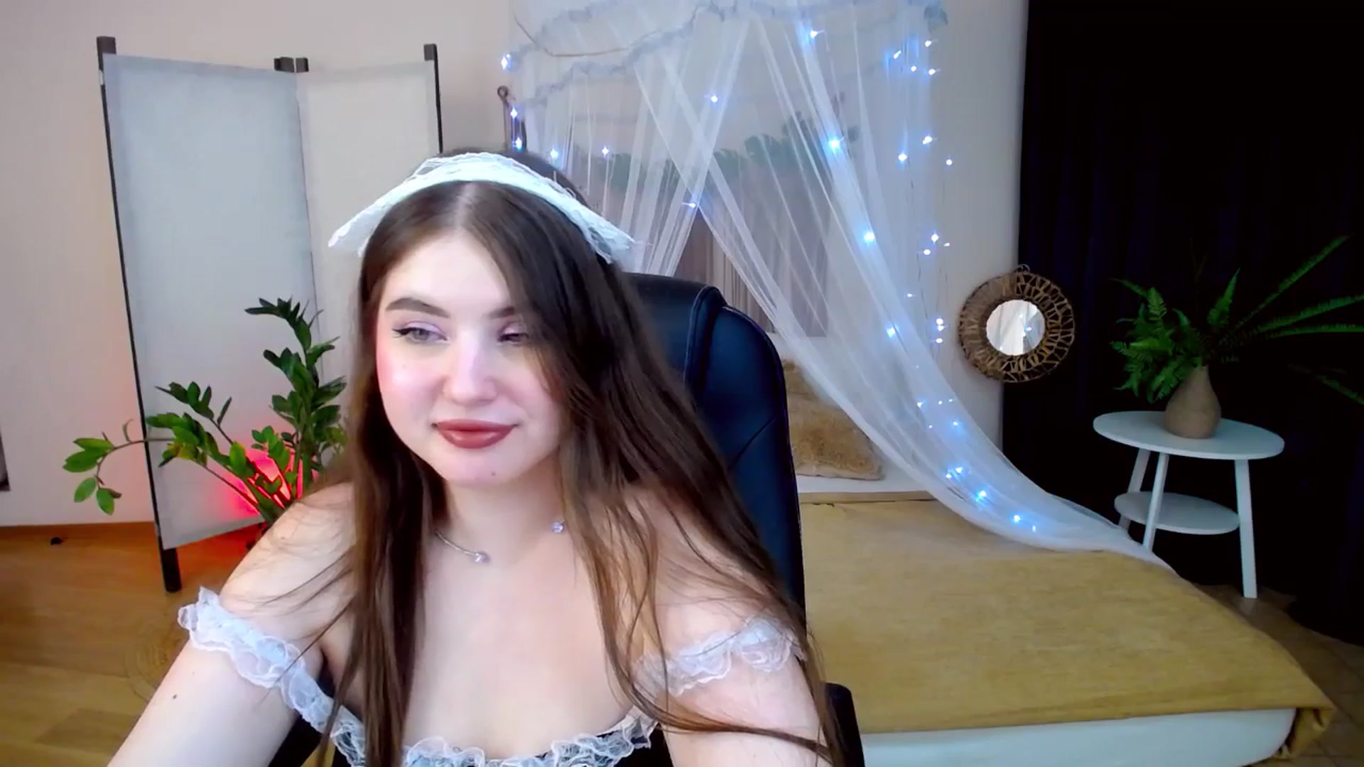 Gallery image thumbnail from AdmireMyEyes's myfreecams stream on, 01/19/2025, 23:44 image 16 of 20