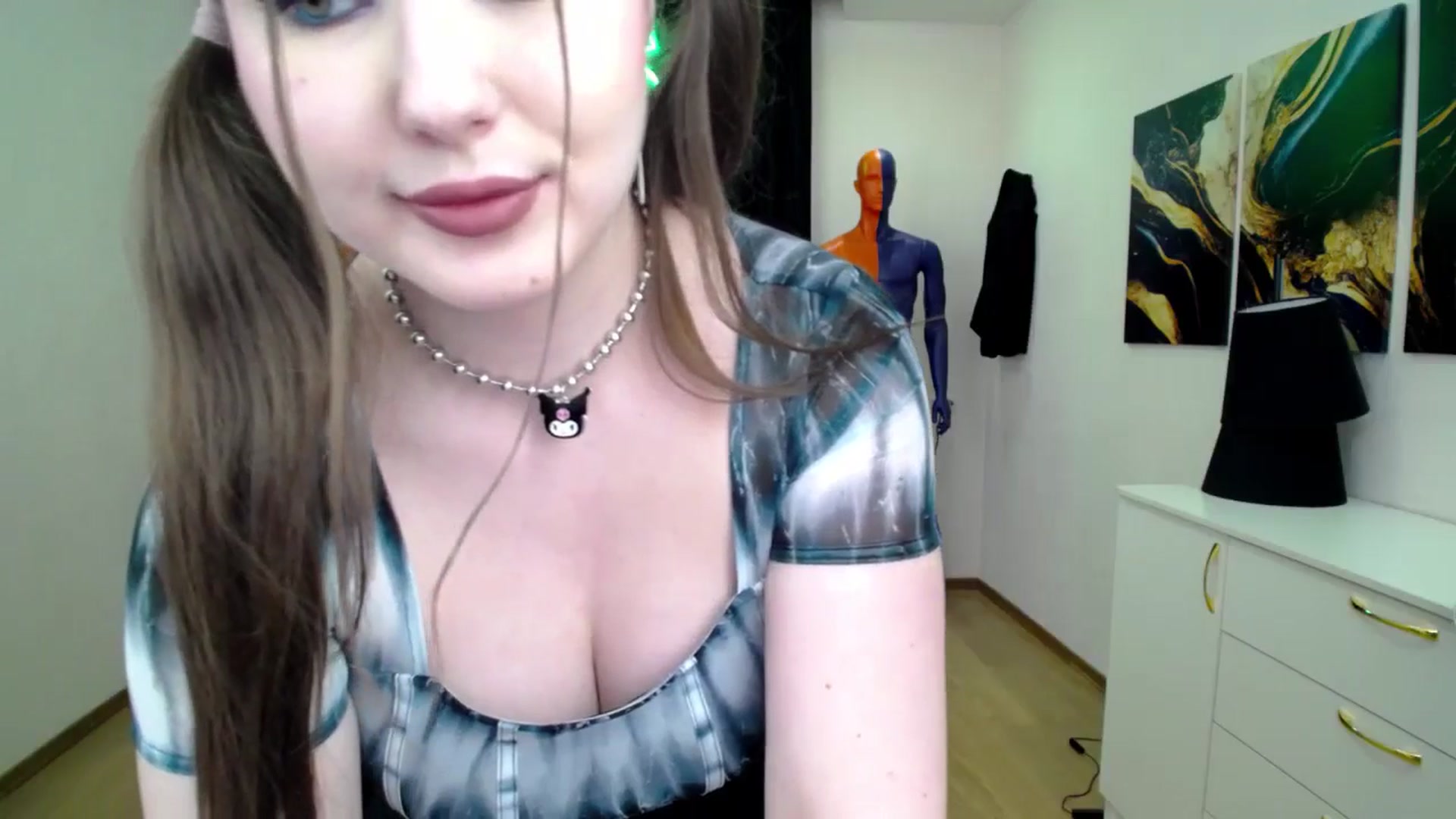Gallery image thumbnail from AdmireMyEyes's myfreecams stream on, 01/20/2025, 19:47 image 6 of 20