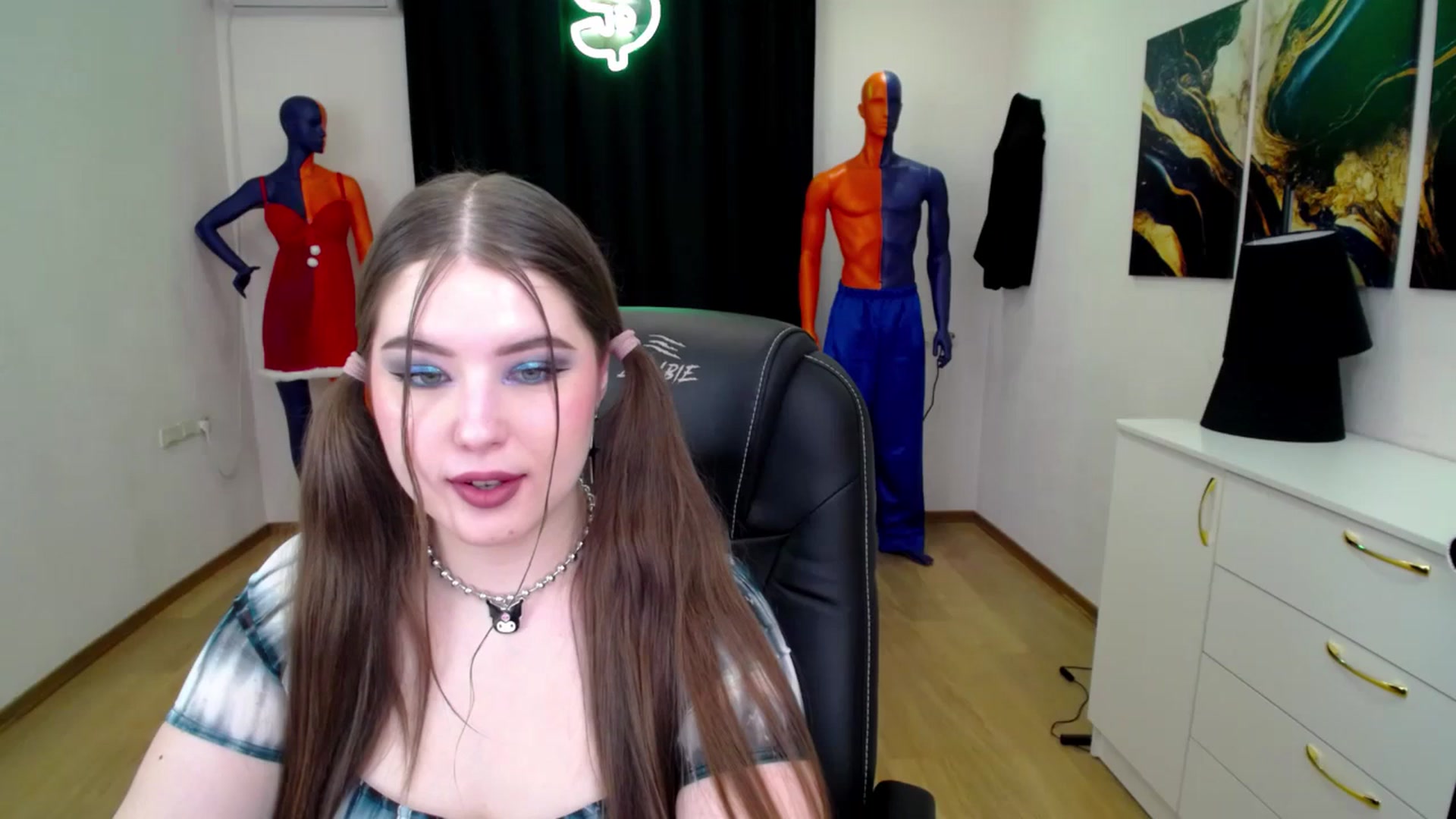 Gallery image thumbnail from AdmireMyEyes's myfreecams stream on, 01/20/2025, 19:47 image 1 of 20