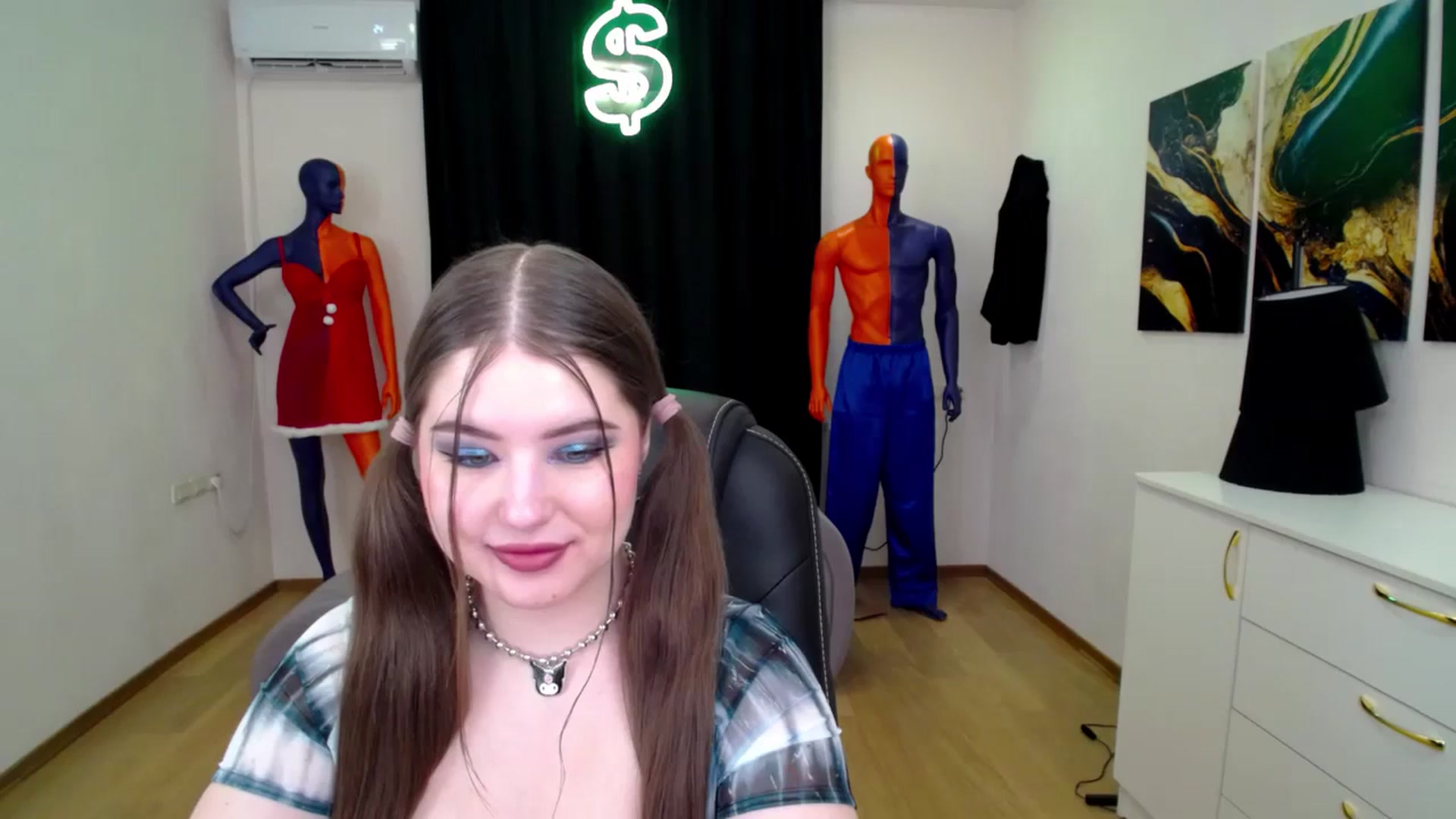 Gallery image thumbnail from AdmireMyEyes's myfreecams stream on, 01/20/2025, 20:42 image 20 of 20