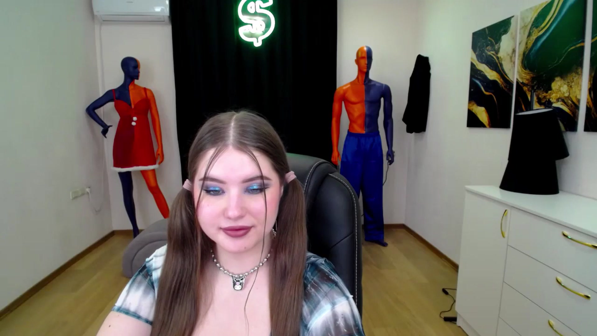 Gallery image thumbnail from AdmireMyEyes's myfreecams stream on, 01/20/2025, 23:48 image 7 of 20